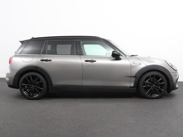Mini COOPER CLUBMAN Mini 1.5 Chili Hyde Park Climate control Cruise control Voorstoelen verwarmd Parkeersensor achter LED Apple Carplay/ Android Auto
