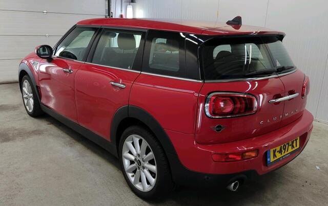 Mini COOPER CLUBMAN Mini 1.5 136 pk Business Edition Navigatie Plus DAB Clima + Cruise Control 17 Inch Velgen Carplay Parkeersensoren Alarm NL Auto