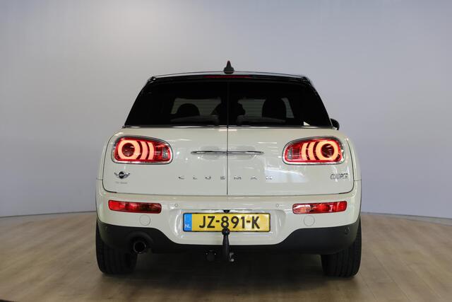 Mini COOPER CLUBMAN 1.5 Chili Business Plus | Pano | 136PK | Trekhaak afneembaar