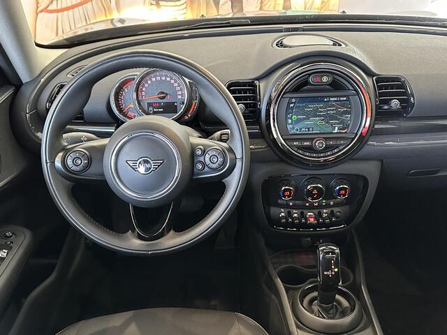 Mini COOPER CLUBMAN Mini 1.5 Business Edition AUTOMAAT | ELEKTRISCH SCHUIF/KANTELDAK | PARKEERSENSOREN VOOREN ACHTER | NAVIGATIE