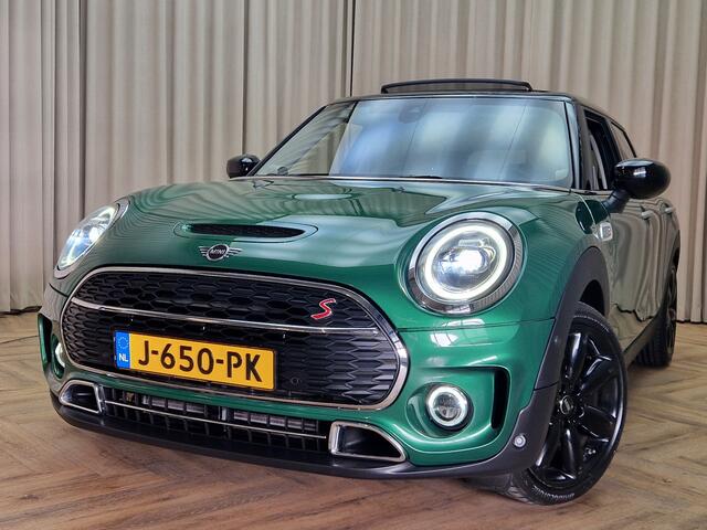 Mini COOPER CLUBMAN Mini 2.0 S Chili *Panoramadak* Harman/Kardon / Keyless / Camera / Stoelverwarming / Navigatie / ECC / 18'' LMV
