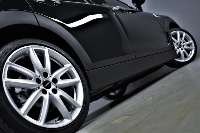 Mini COOPER CLUBMAN Mini 1.5 136pk Chili Serious Business JCW Pano/Leer/Navi/Bluetooth/Climate/Cruise/Pdc/Lmv
