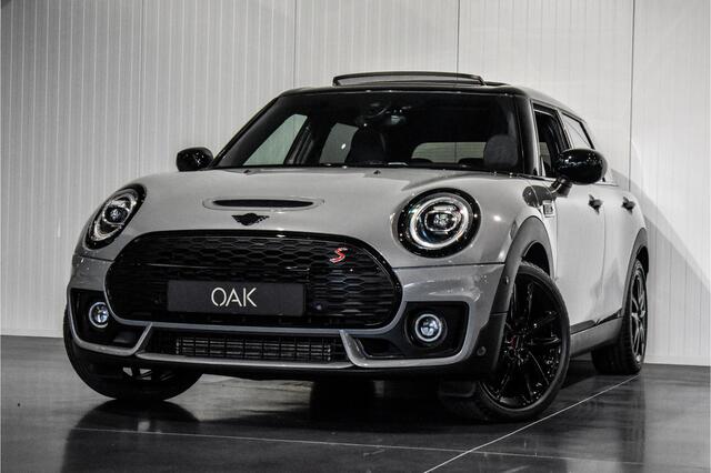 Mini COOPER CLUBMAN 2.0 S | JCW-Trim | Navigatie | Panorama | Half Leder | Camera | Head-Up | ACC | 18"LM | Moonwalk Grey