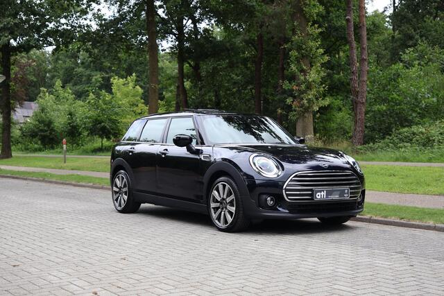 Mini COOPER CLUBMAN Mini 1.5 Chili Panorama dak, Navi, Carplay, Sportstoelen, LED, Keyless, Stoelverwarming, PDC, etc.