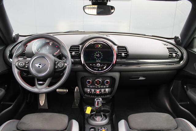 Mini COOPER CLUBMAN Mini 2.0 JCW ALL4 John Works - Pano - Navi - Camera - Stoelverwarming - LED - Rijklaar