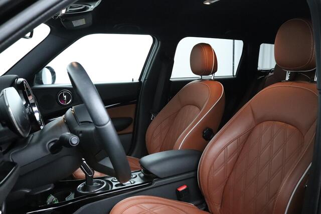 Mini COOPER CLUBMAN 1.5 Classic | Virtual Cockpit | Leder | Stoelverwarming |