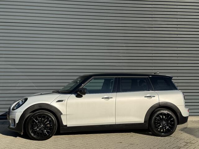 Mini COOPER CLUBMAN 1.5 Apple/Black Optic