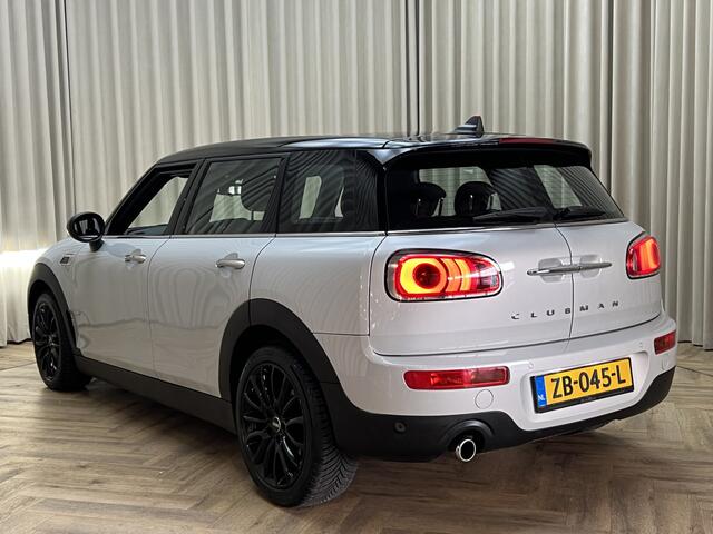 Mini COOPER CLUBMAN Mini 1.5 136PK / Sportstoelen + -verwarmd / LED / Two Tone Black / Cruise / Keyless / Navi / Org. NL + NAP