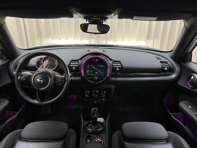 Mini COOPER CLUBMAN Mini 1.5 136PK / Sportstoelen + -verwarmd / LED / Two Tone Black / Cruise / Keyless / Navi / Org. NL + NAP