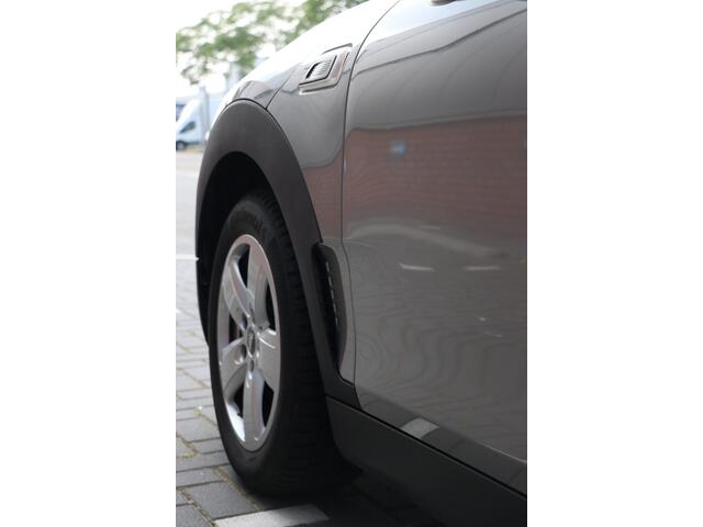 Mini COOPER CLUBMAN Mini 1.5 Essential 136PK | automaat | camera