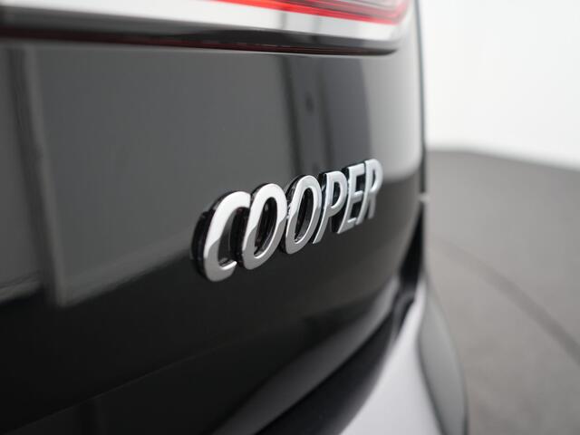 Mini COOPER CLUBMAN 1.5 Classic Business Edition - RIJKLAARPRIJS - Automaat - Achteruitrijcamera - Apple Carplay - Android Auto - Stoelverwarming
