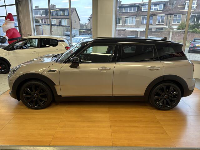 Mini COOPER CLUBMAN Mini 1.5 - ZWART LEER - CARPLAY - STOELVERWARMING