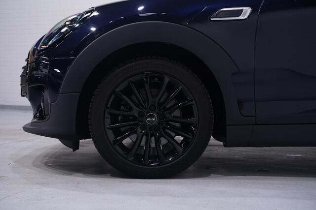 Mini COOPER CLUBMAN Mini 2.0 D Business Edition 1e eigen. NAP lederen bekleding DAB-ontvangst aplle-carplay Panodak sportstoelen stoelverwarming comfort-pack verwarmde-voorruit key-less entry and startled-verlichting bleutooth cruise-controle climate-controle 17"-lmv