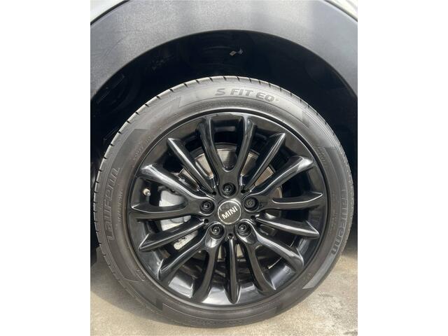 Mini COOPER CLUBMAN Mini 1.5 Pepper | AUTOMAAT | NAVI | CRUISE CONTROL | PDC | LMV 17'' | AIRCO | LED | BLUETOOTH