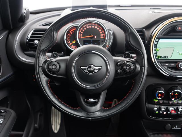 Mini COOPER CLUBMAN S Aut. JCW Trim + Serious Business + Elek verstelbare stoel + Harman-Kardon + onderhoudspakket 10-08-2028