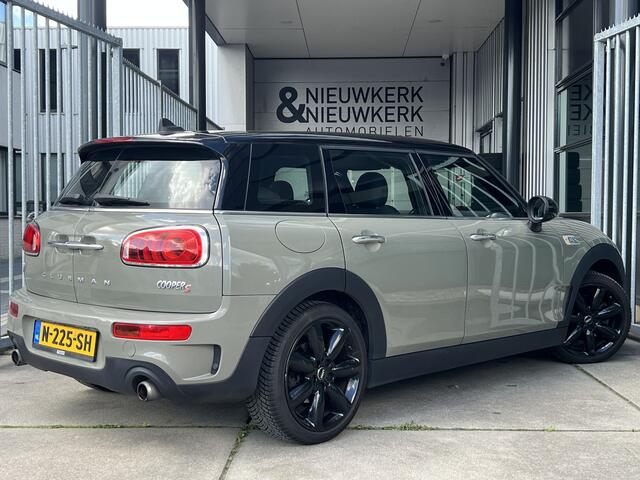 Mini COOPER CLUBMAN Mini 2.0 S Pepper Serious Business | AUTOMAAT | NAVI XL | CARPLAY/ANDROID | CRUISE CONTROL | PDC | CLIMATE CONTROL | LMV 18'' | STOELVERWARMING | KEYLESS | LED | BLUETOOTH | ALL-SEASON BANDEN