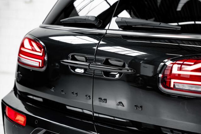 Mini COOPER CLUBMAN 2.0 JCW ALL4 John Works John Cooper Works | Karman Kardon | Carbon exterieur