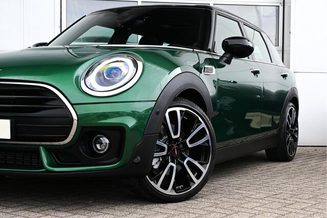 Mini COOPER CLUBMAN JCW / Panoramadak / Sportonderstel / Comfort Access / Harman-Kardon / LED / Cruise Control