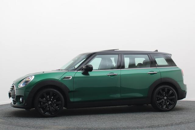 Mini COOPER CLUBMAN 1.5 Automaat Knights Bridge Edition Leer, Panoramadak, Apple Carplay, Virtual Cockpit, LED, Cruise, Camera, 18''