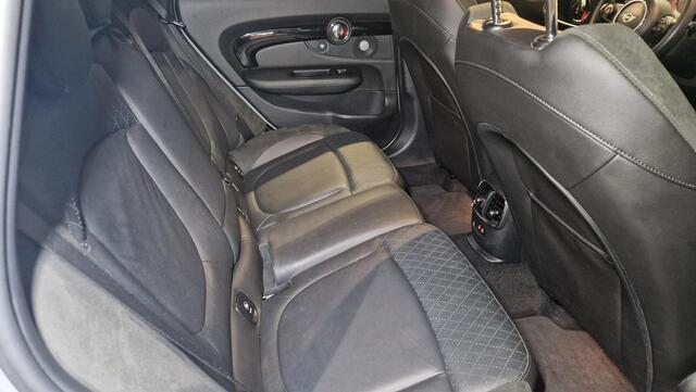 Mini COOPER CLUBMAN 1.5 Chili | Leder | Navigatie | Trekhaak |