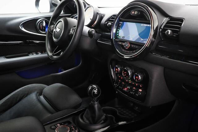 Mini COOPER CLUBMAN 1.5 Business Edition | HALF LEDER | STOELVERWARMING | APPLE | DRAADLOZE LADER | TREKHAAK | 18"