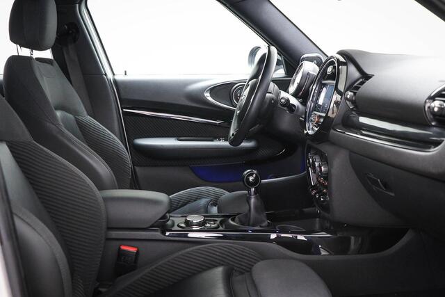Mini COOPER CLUBMAN 1.5 Business Edition | HALF LEDER | STOELVERWARMING | APPLE | DRAADLOZE LADER | TREKHAAK | 18"