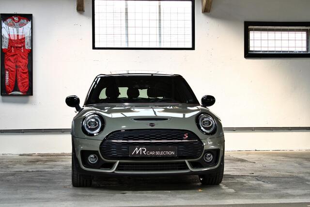 Mini COOPER CLUBMAN 2.0 S | JCW | Panoramadak | Head-Up | 19 inch | NL auto |