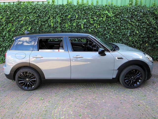 Mini COOPER CLUBMAN 1.5 Chili F54 LCI aut. 1 eig, LED, HK, Apple CP, Adapt Cruise, 17"