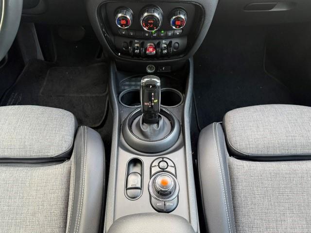 Mini COOPER CLUBMAN 1.5 Pepper Automaat Halfleer/Stoelverwarming/Navigatie/Cruise