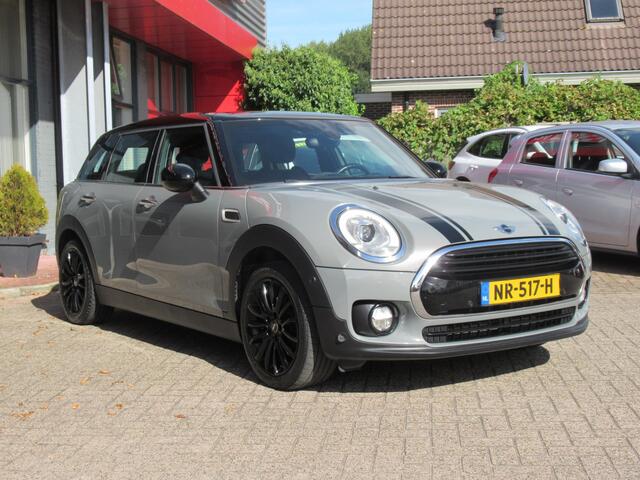 Mini COOPER CLUBMAN 1.5 Business | Clima-Airco | Cruise control | Stoelverwarming | 6-Bak | Navigatie | Parkeersensoren |