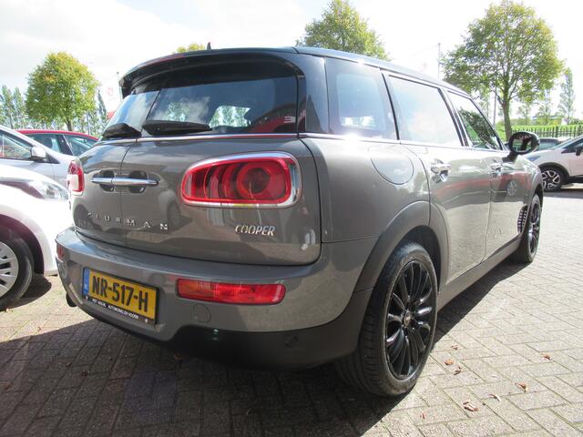 Mini COOPER CLUBMAN 1.5 Business | Clima-Airco | Cruise control | Stoelverwarming | 6-Bak | Navigatie | Parkeersensoren |