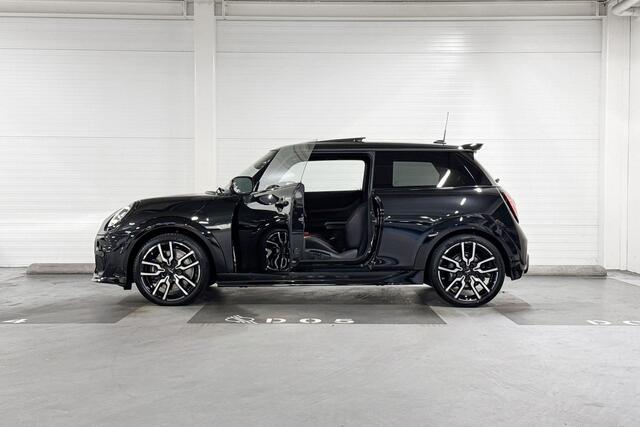 Mini COOPER S | John Cooper Works Trim | Pakket XL | 18" John Cooper Works Lap Spoke two-tone