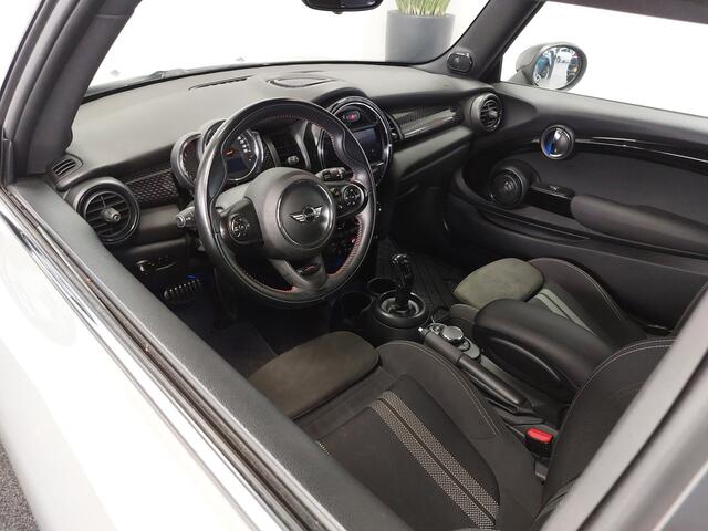 Mini COOPER S 2.0 Chili I OP AFSPRAAK I JCW Pakket I LED I Union Jack I Apple Carplay I PDC V&A I NL-Auto I