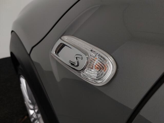 Mini COOPER S 2.0 Chili I OP AFSPRAAK I JCW Pakket I LED I Union Jack I Apple Carplay I PDC V&A I NL-Auto I