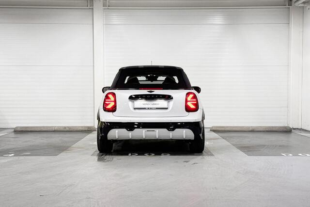 Mini COOPER S Cabrio John Cooper Works | Pakket XL | 18inch