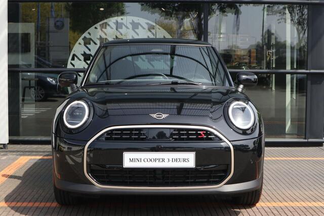 Mini COOPER S 3-deurs 2.0 Favoured S MINI 3-deurs 2.0 Cooper S Favoured Favoured