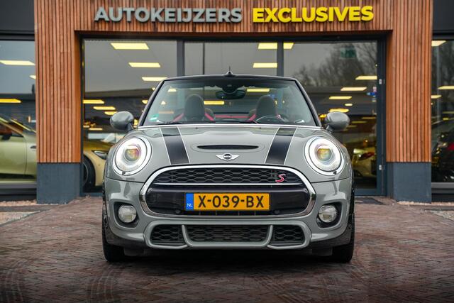 Mini COOPER S Cabrio 2.0 Chili JCW Xenon Leer Alcantara Navigatie Cruise PDC Stoelverw.