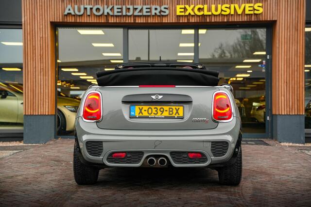 Mini COOPER S Cabrio 2.0 Chili JCW Xenon Leer Alcantara Navigatie Cruise PDC Stoelverw.