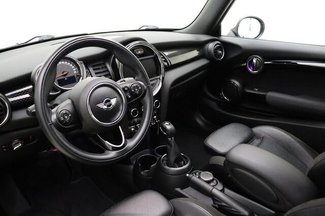 Mini COOPER S Mini Cabrio 2.0 Chili Serious Business Cabriolet Automaat | Navigatie | Climate control | Stoelverwarming | Keyless start | Lederen bekleding | Lichtmetalen velgen