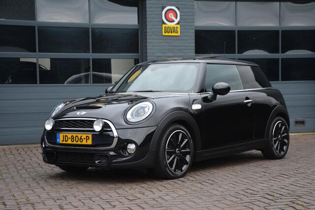 Mini COOPER S Mini 2.0 Chili Serious Business Automaat