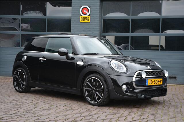Mini COOPER S Mini 2.0 Chili Serious Business Automaat