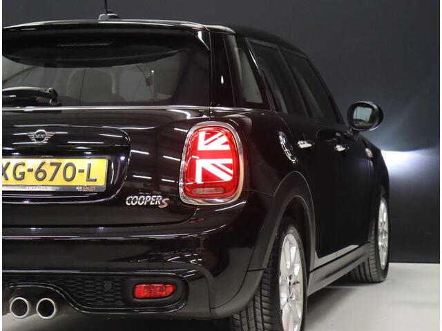 Mini COOPER S Mini 2.0 [BLUETOOTH, KEYLESS, CRUISE CONTROL, PARKEERSENSOR, NIEUWSTAAT]