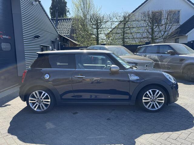 Mini COOPER S Mini 2.0 Chili Serious Business | Panoramadak | Navigatie | Lederen Bekleding | Climate Control |