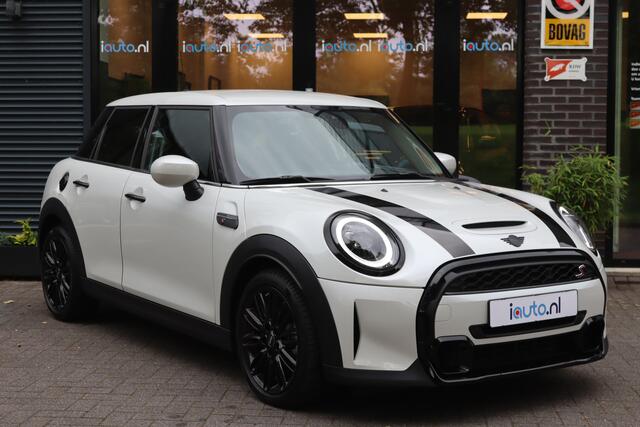 Mini COOPER S Mini 2.0 178PK Aut. LED/Navi +/Keyless/Camera/Virtual Cockpit/Apple CarPlay/DAB
