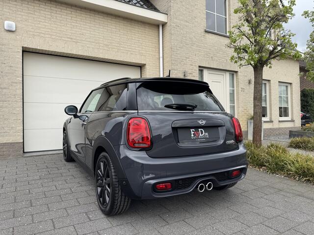 Mini COOPER S Mini 2.0 192pk Chili Panoramadak Carplay Sportstoelen Led Navi 17" Pdc