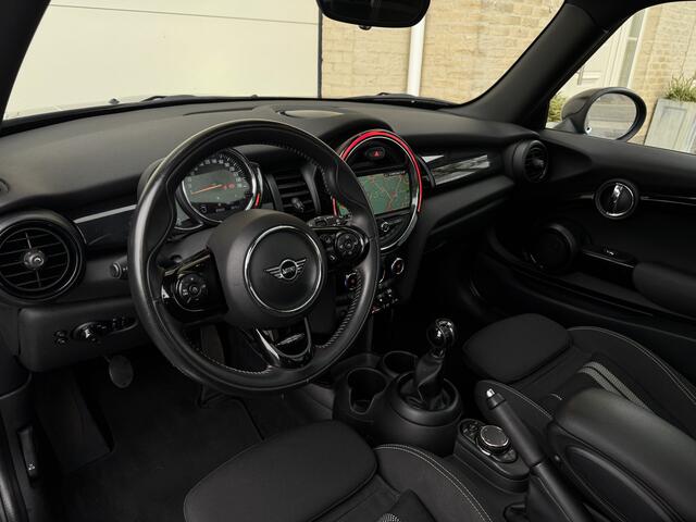 Mini COOPER S Mini 2.0 192pk Chili Panoramadak Carplay Sportstoelen Led Navi 17" Pdc