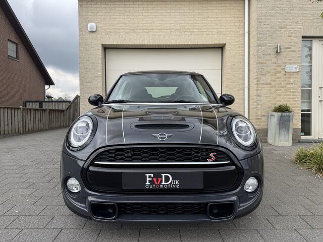 Mini COOPER S Mini 2.0 192pk Chili Panoramadak Carplay Sportstoelen Led Navi 17" Pdc