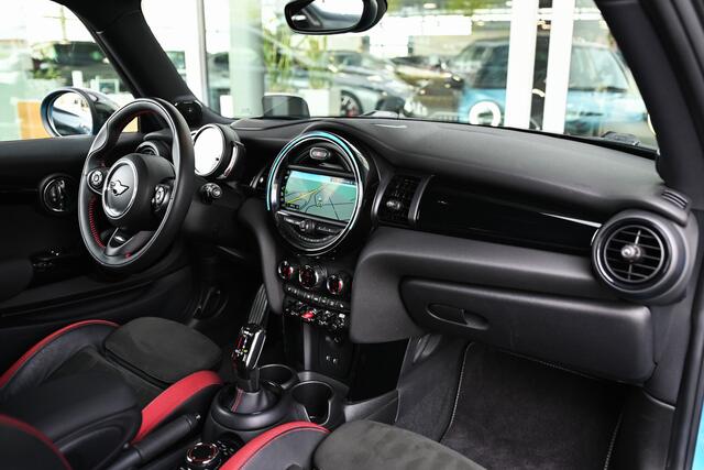 Mini COOPER S Hatchback Automaat / LED / JCW Sportstoelen / Head-Up / Apple CarPlay / Stoelverwarming / Cruise Control