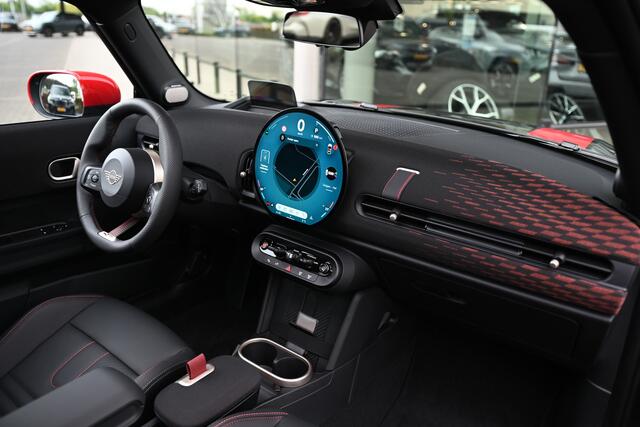 Mini COOPER S Hatchback Automaat / JCW / Pakket XL / 18 inch JCW Lap Spoke 2-tone