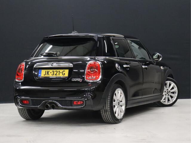 Mini COOPER S Mini 2.0 Chili Serious Business [HARMAN/KARDON, SFEERVERLICHTING, VOL LEDER, STOELVERWARMING, PDC ACHTER, BLUETOOTH, NAVI, CRUISE, NIEUWSTAAT]